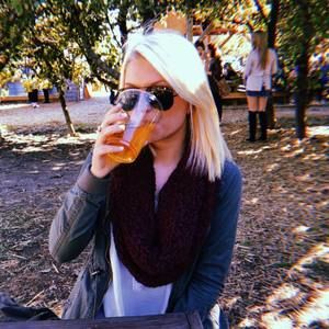 Meet your Posher, Brooke